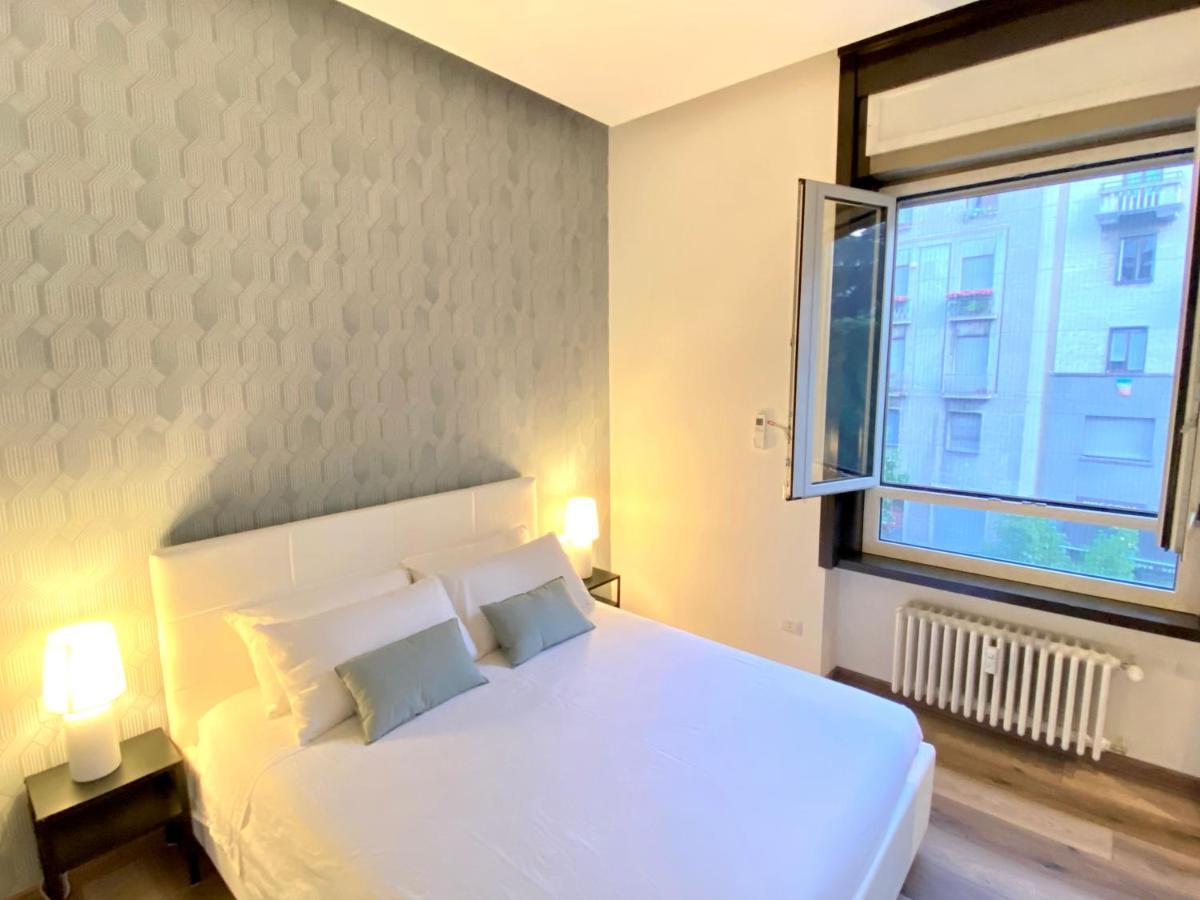 Suite Boutique Moscova Milán Exterior foto
